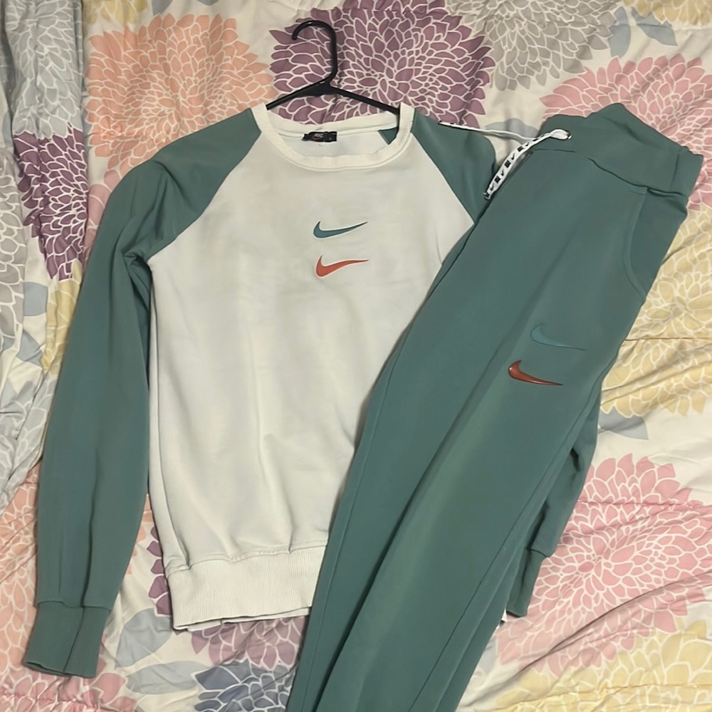 Vintage Matching Nike Set